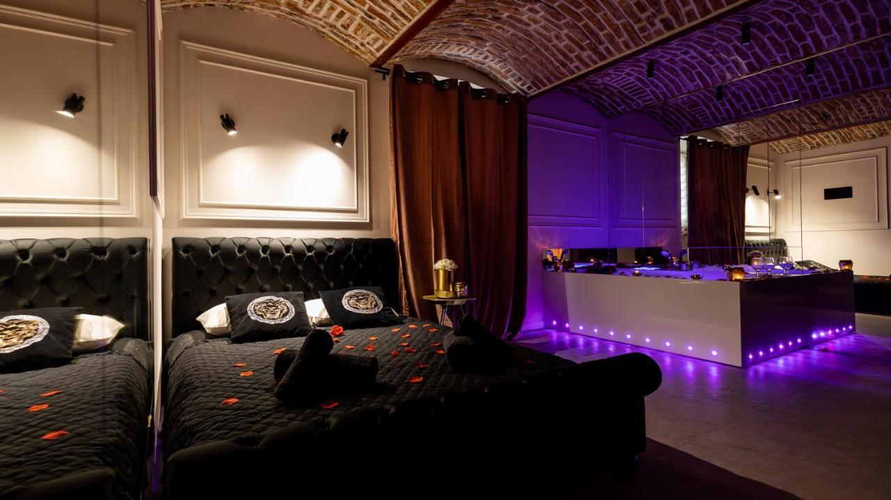 克拉科夫Secretly Studio With Jacuzzi公寓 外观 照片